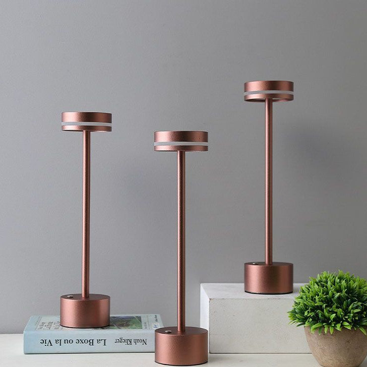 Lampe de Table LED Rechargeable en Aluminium – Intensité Réglable